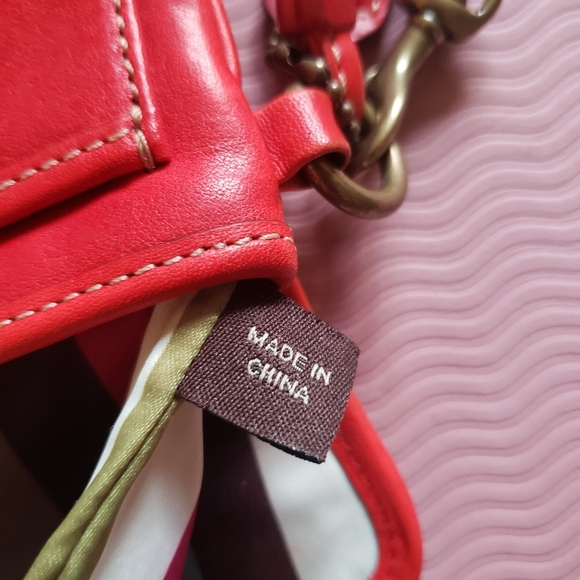 Coach Y2K 65th Anniversary Striped Legacy Lining Gigi Wristlet w Turnlock  Red - Picture 9 of 16